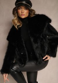 Renee - Czarna Elegancka Kurtka Futerko z Kołnierzem Vertirida. Okazja: na co dzień, na spacer. Kolor: czarny. Materiał: futro. Sezon: zima. Styl: elegancki