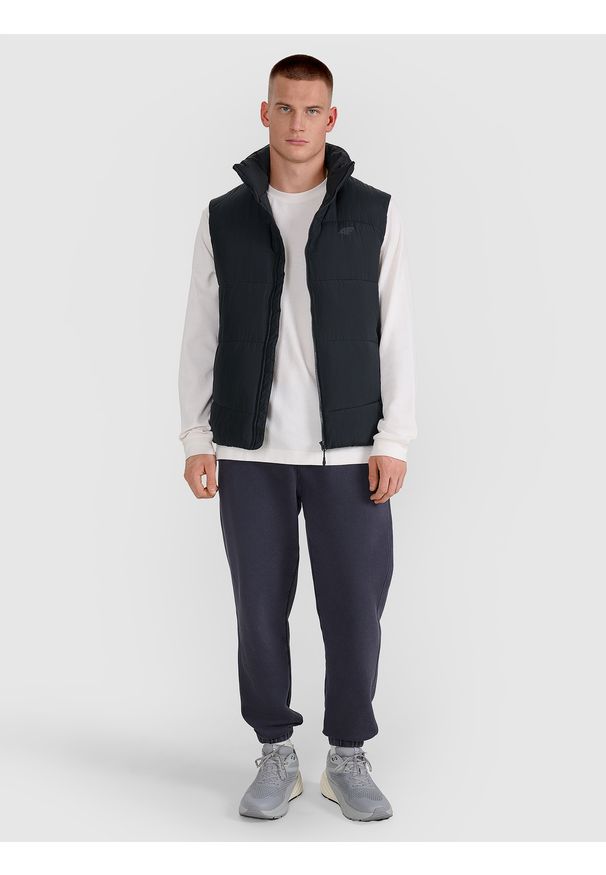 4f - 4F Bezrękawnik puchowy z wypełnieniem syntetycznym męski - czarny S. Okazja: na co dzień. Kolor: czarny. Materiał: puch, syntetyk. Długość rękawa: bez rękawów. Długość: długie. Styl: casual, klasyczny, sportowy