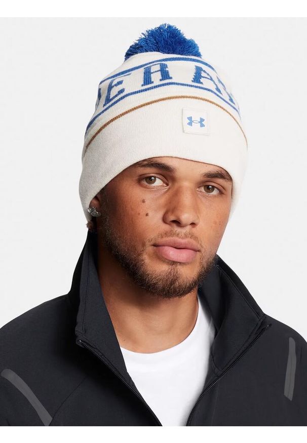 Czapka zimowa męska Under Armour ciepła z pomponem. Kolor: biały, niebieski, wielokolorowy. Sezon: zima