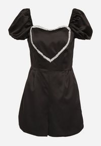 Born2be - Czarny Krótki Kombinezon ze Zdobieniem z Cyrkonii w Kształcie Serca Nanthelle. Kolor: czarny. Długość: krótkie. Wzór: aplikacja #4
