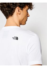 The North Face T-Shirt Kk Ah Tee Biały Regular Fit. Kolor: biały. Materiał: bawełna #3