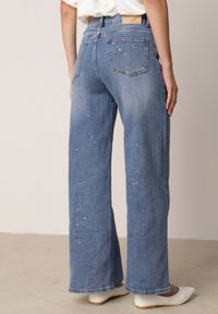 Born2be - Niebieskie Szerokie Jeansy z Wysokim Stanem i Błyszczącymi Aplikacjami Glysera. Stan: podwyższony. Kolor: niebieski. Wzór: aplikacja. Styl: elegancki, klasyczny #7