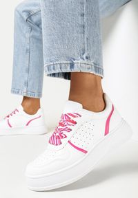 Born2be - Biało-Różowe Sneakersy na Grubej Podeszwie z Ozdobnymi Sznurówkami Amarionna. Kolor: biały #1