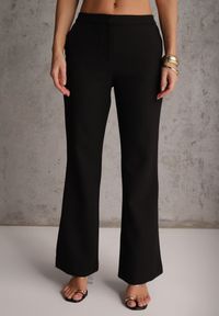 Renee - Czarne Spodnie Garniturowe VICES Typu Flare Tesilana. Okazja: na spotkanie biznesowe. Kolor: czarny. Styl: biznesowy #3