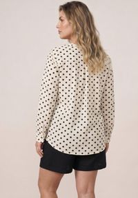 Born2be - Biała Koszula z Wiskozy w Kropki z Metaliczną Nitką Ereis. Okazja: na co dzień. Kolekcja: plus size. Kolor: biały. Materiał: wiskoza. Długość: długie. Wzór: kropki. Styl: elegancki, casual #7