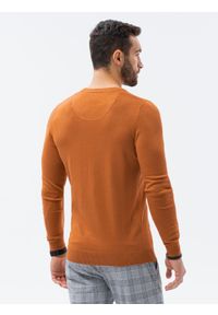 Ombre Clothing - Sweter męski E177 - camel - XXL. Materiał: nylon, wiskoza. Styl: klasyczny