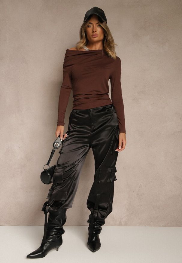 Renee - Brązowa Bluzka Longsleeve Vices z Asymetrycznym Dekoltem Fertie. Okazja: na co dzień. Kolor: brązowy. Materiał: jeans. Długość rękawa: długi rękaw. Długość: długie. Styl: casual, elegancki