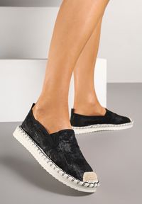 Renee - Czarne Espadryle z Plecionką i Koronką Vivello. Okazja: na co dzień. Kolor: czarny. Materiał: koronka. Wzór: koronka. Obcas: na obcasie. Styl: casual. Wysokość obcasa: niski