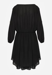 Renee - Czarna Sukienka Mini z Gumką w Talii i Koronkowymi Wstawkami Kelia. Okazja: na co dzień, na imprezę. Kolor: czarny. Materiał: koronka. Typ sukienki: proste. Styl: casual, elegancki. Długość: mini #7