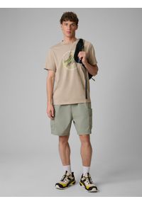 4f - 4F T-shirt regular z nadrukiem męski - beżowy XXL. Okazja: na co dzień. Kolor: beżowy. Materiał: dzianina, bawełna. Wzór: nadruk. Styl: casual #2