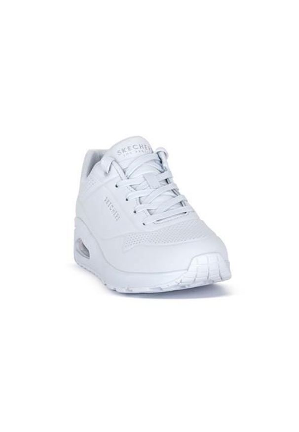 skechers - Buty do chodzenia damskie Skechers Ltdn One Stand On Air. Kolor: biały, niebieski. Materiał: materiał, syntetyk. Szerokość cholewki: normalna. Sport: turystyka piesza