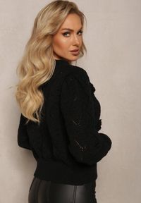 Renee - Czarny Sweter o Klasycznym Fasonie Ozdobiony Kwiatami 3D z Tkaniny Loraxis. Kolor: czarny. Materiał: tkanina. Wzór: aplikacja, kwiaty. Styl: klasyczny #4