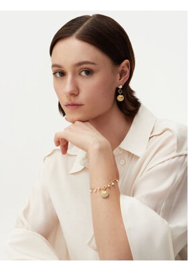 Guess Kolczyki JUBE05 124JW Złoty. Materiał: metalowe. Kolor: złoty