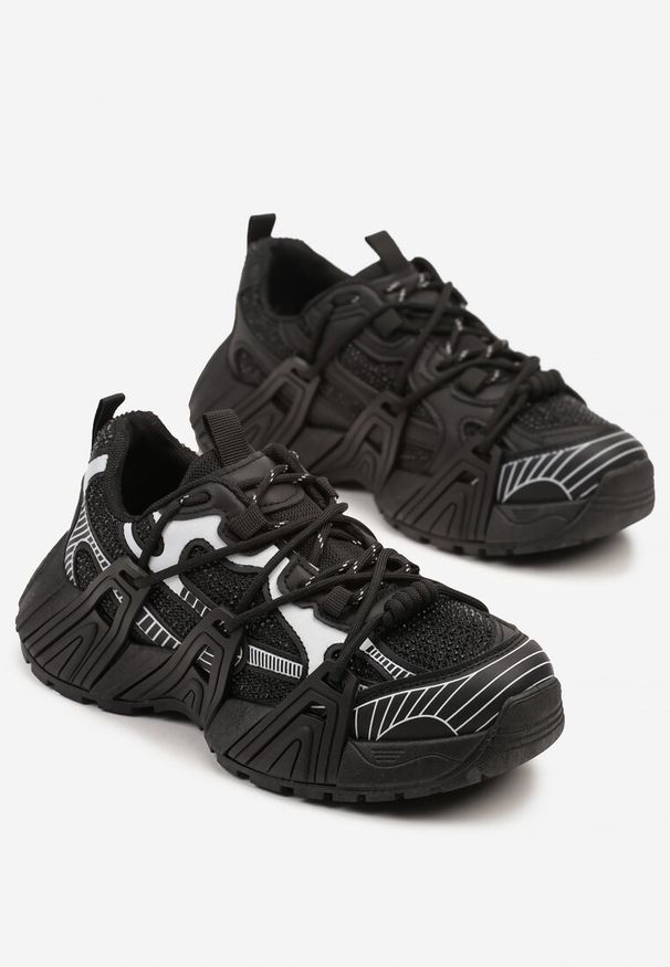 Renee - Czarne Sneakersy na Platformie z Geometrycznym Wzorem Eledisa. Okazja: na co dzień. Kolor: czarny. Materiał: jeans. Wzór: geometria. Obcas: na platformie