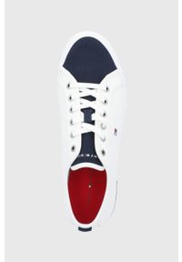 TOMMY HILFIGER - Tommy Hilfiger Tenisówki męskie kolor biały. Nosek buta: okrągły. Zapięcie: sznurówki. Kolor: biały. Materiał: poliester #2