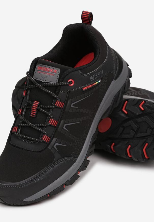 Born2be - Czarno-Czerwone Buty Sportowe Mathews. Wysokość cholewki: przed kostkę. Zapięcie: sznurówki. Kolor: czarny. Materiał: materiał, softshell. Szerokość cholewki: normalna. Sport: turystyka piesza