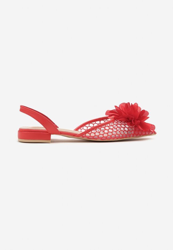Renee - Czerwone Sandały Vices Slingback z Siateczkową Cholewką Ozdobione Kwiatem 3D Lilivora. Okazja: na co dzień. Zapięcie: sprzączka. Kolor: czerwony. Wzór: aplikacja, kwiaty. Sezon: lato. Styl: klasyczny, elegancki, casual