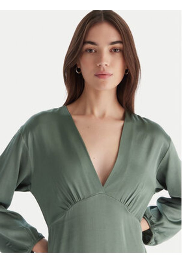 ViCOLO Sukienka koktajlowa TF0250 Zielony Regular Fit. Kolor: zielony. Materiał: wiskoza. Styl: wizytowy