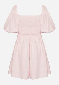 Born2be - Różowa Sukienka Rozkloszowana z Bufiastymi Rękawami i Kwadratowym Dekoltem Galzemis. Okazja: na co dzień. Typ kołnierza: dekolt kwadratowy. Kolor: różowy. Styl: casual, elegancki, klasyczny #2