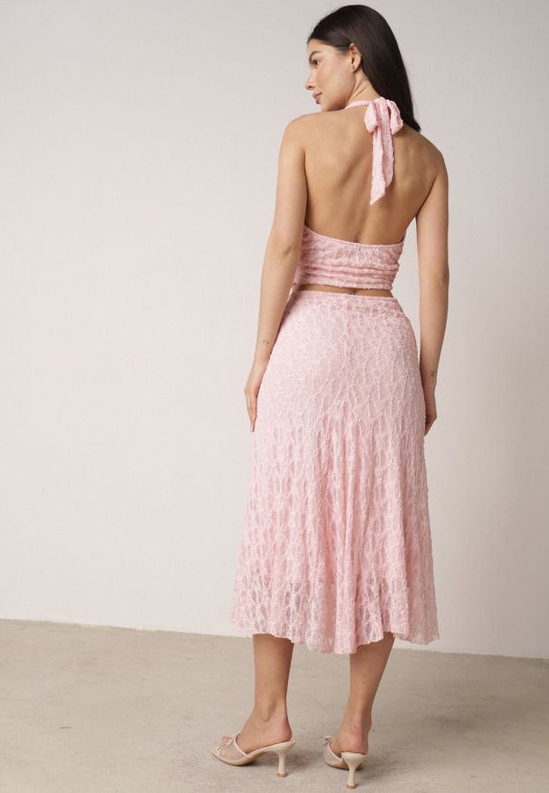 Born2be - Różowy Koronkowy Komplet Top Wiązany na Szyi i Spódnica Corinatea. Kolor: różowy. Materiał: koronka