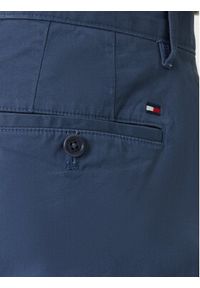 TOMMY HILFIGER - Tommy Hilfiger Chinosy Denton Essential MW0MW40262 Niebieski Straight Fit. Kolor: niebieski. Materiał: bawełna #4