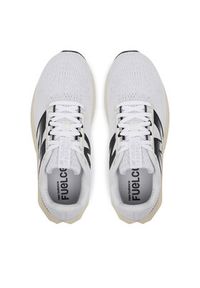 New Balance Buty do biegania FuelCell Propel v5 WFCPRCX5 Biały. Kolor: biały. Materiał: materiał #6