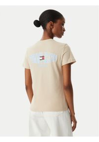 Tommy Jeans T-Shirt Wavy Flag DW0DW22274 Beżowy jasny Regular Fit. Kolor: beżowy. Materiał: bawełna #1