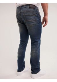 Big-Star - Jeansy męskie dopasowane z przetarciami granatowe Terry 541. Okazja: na co dzień. Stan: obniżony. Kolor: niebieski. Styl: casual #6