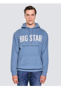 Big-Star - Bluza męska z kapturem z logo BIG STAR niebieska Ashlyno 402. Okazja: na co dzień. Typ kołnierza: kaptur. Kolor: niebieski. Materiał: dzianina. Wzór: ze splotem. Styl: elegancki, casual