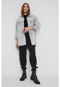 Answear Lab kurtka jeansowa damska kolor szary przejściowa oversize. Kolor: szary. Materiał: jeans. Wzór: gładki. Styl: wakacyjny #5