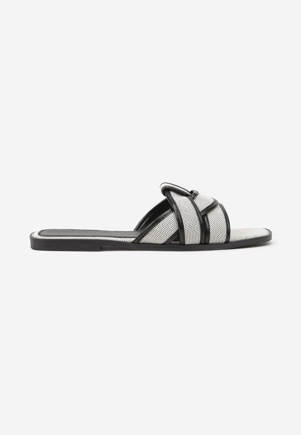 Renee - Czarno-Białe Klapki z Ozdobnymi Paskami Silferia. Okazja: na co dzień. Kolor: czarny. Materiał: jeans. Wzór: paski. Sezon: lato. Obcas: na obcasie. Styl: casual. Wysokość obcasa: niski
