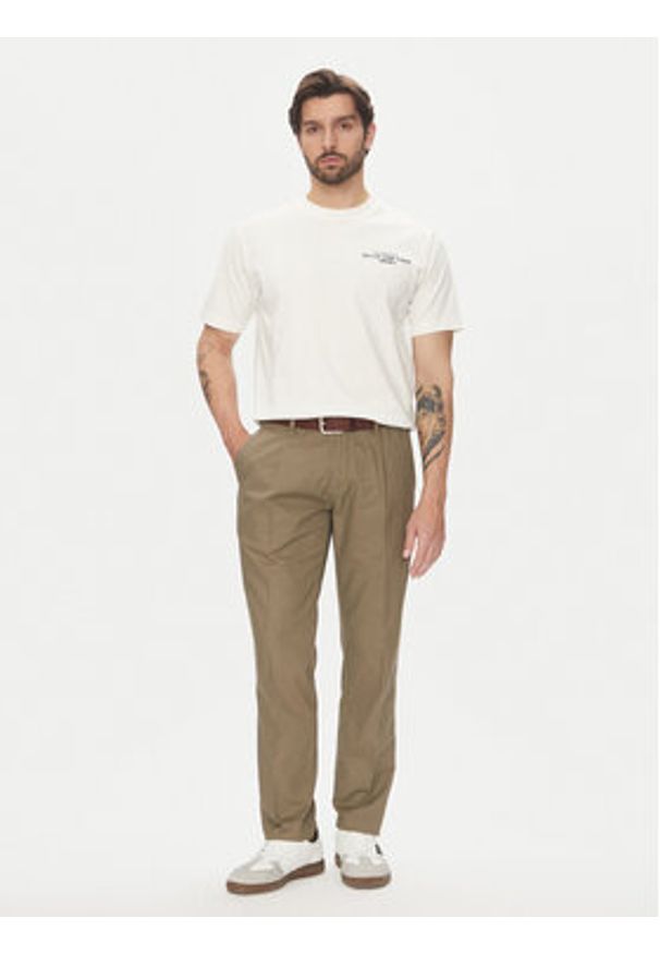 Marc O'Polo Chinosy 523 1340 10134 Zielony Tapered Fit. Kolor: zielony. Materiał: bawełna