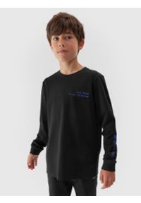 4F JUNIOR - Longsleeve z nadrukiem chłopięcy. Kolor: czarny. Materiał: bawełna. Długość rękawa: długi rękaw. Wzór: nadruk