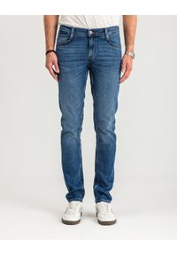Mustang - MUSTANG OREGON SLIM MĘSKIE SPODNIE JEANSOWE JEANSY DŻINSY DENIM BLUE 1015041 5000 702. Okazja: na co dzień. Wzór: aplikacja. Sezon: lato, zima. Styl: elegancki, casual, klasyczny, sportowy