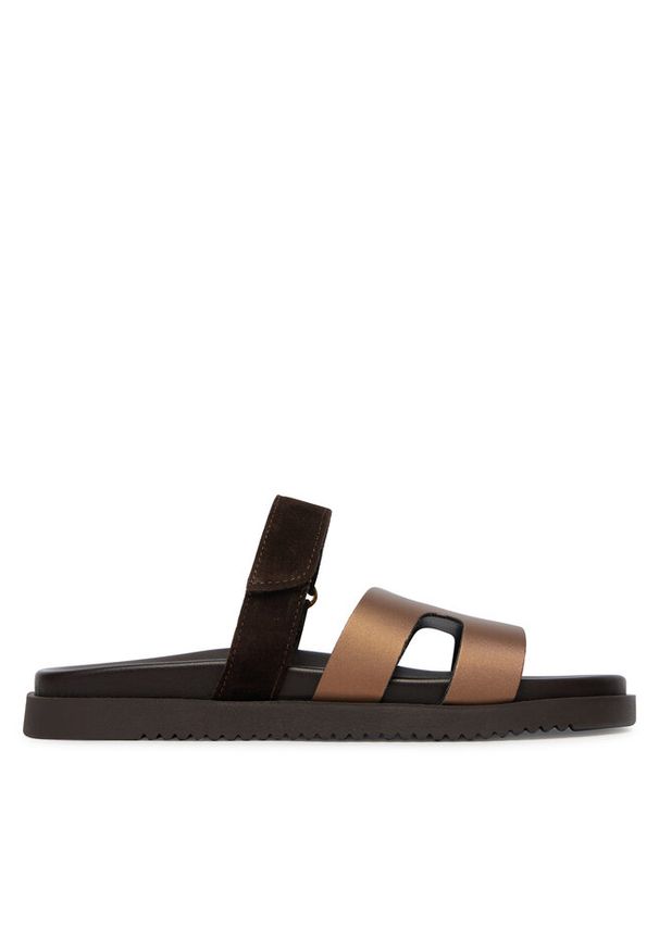 Klapki Steve Madden. Kolor: brązowy