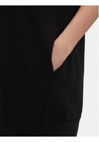 DKNY Sport Sukienka codzienna DP5D4895 Czarny Regular Fit. Okazja: na co dzień. Kolor: czarny. Materiał: syntetyk. Typ sukienki: proste, sportowe. Styl: sportowy, casual