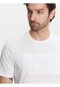 Guess T-Shirt M5YI44 KBW41 Biały Regular Fit. Kolor: biały. Materiał: bawełna