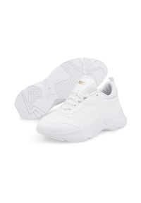 Buty do chodzenia damskie Puma CASSIA SL. Kolor: biały. Materiał: guma, materiał, tkanina, syntetyk. Sport: turystyka piesza
