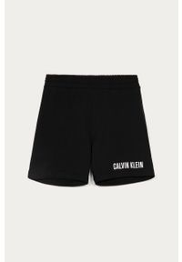 Calvin Klein - Szorty dziecięce 128-176 cm. Okazja: na co dzień. Kolor: czarny. Materiał: bawełna, dzianina. Wzór: nadruk. Styl: casual #1