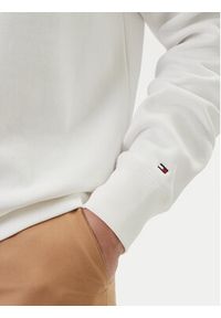 TOMMY HILFIGER - Tommy Hilfiger Bluza Logo MW0MW11596 Biały Regular Fit. Kolor: biały. Materiał: bawełna, syntetyk #3