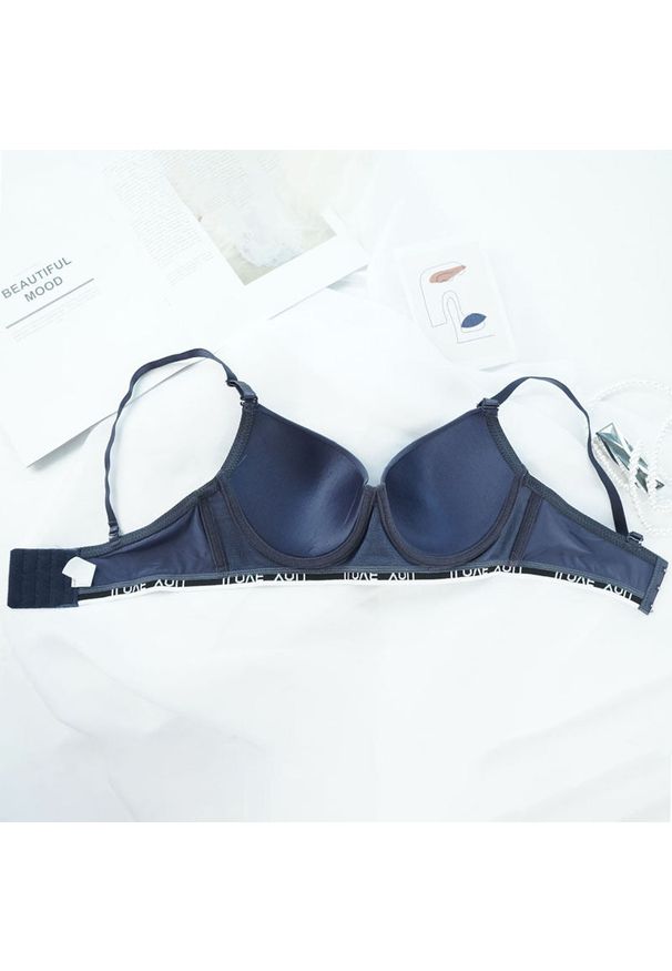 Intica - Biustonosz sportowy push-up do ćwiczeń Daisy. Kolor: niebieski. Materiał: materiał. Rodzaj stanika: push-up