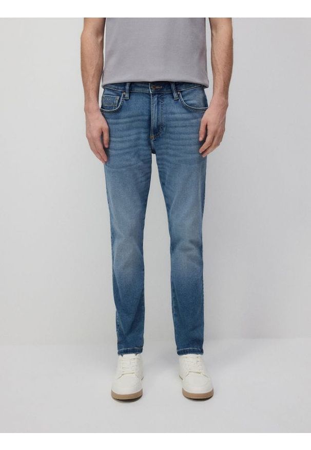Reserved - Jeansy slim fit - niebieski. Kolor: niebieski