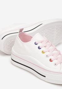 Born2be - Biało-Różowe Trampki Emina. Wysokość cholewki: przed kostkę. Nosek buta: okrągły. Kolor: biały. Materiał: guma, materiał. Wzór: aplikacja. Obcas: na platformie. Styl: klasyczny #4