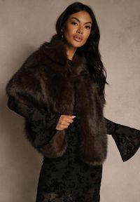 Renee - Brązowe Futerkowe Ponczo Szal Typu Etola Aezney. Okazja: na imprezę. Kolor: brązowy. Materiał: satyna. Styl: wizytowy, elegancki #5