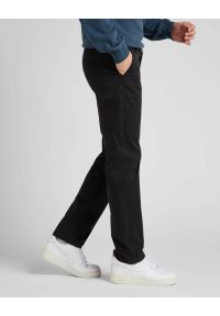 Lee - MESKIE SPODNIE MATERIAŁOWE LEE REGULAR CHINO BLACK 112322422. Materiał: materiał #5