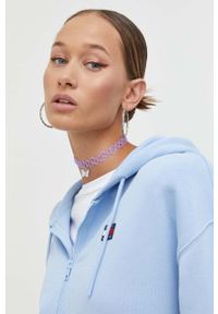 Tommy Jeans bluza bawełniana damska kolor niebieski z kapturem gładka. Typ kołnierza: kaptur. Kolor: niebieski. Materiał: bawełna. Wzór: gładki #5