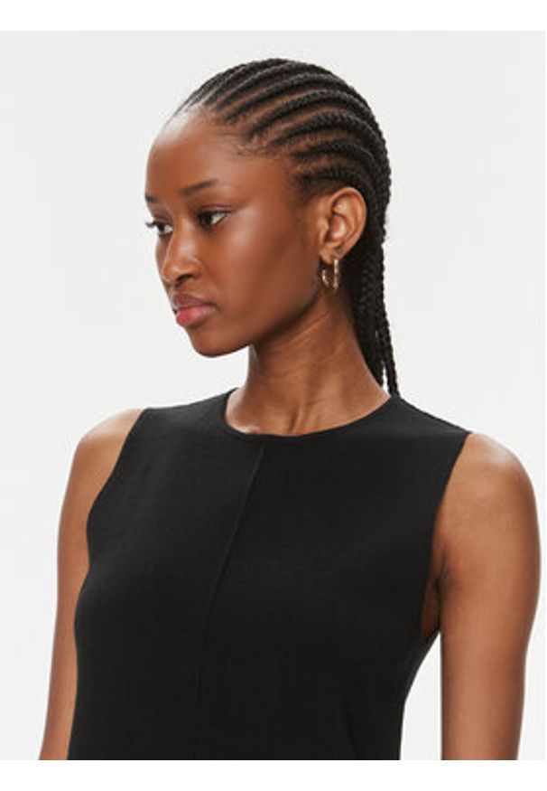 Calvin Klein Sukienka dzianinowa Extra Fine Wool Shift Dress K20K206899 Czarny Regular Fit. Kolor: czarny. Materiał: bawełna