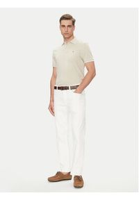 TOMMY HILFIGER - Tommy Hilfiger Polo MW0MW33140 Beżowy Regular Fit. Typ kołnierza: polo. Kolor: beżowy. Materiał: bawełna #5