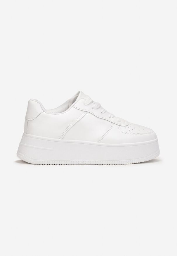Renee - Białe Sznurowane Sneakersy na Platformie z Bieżnikiem Arvilla. Kolor: biały. Materiał: materiał, skóra. Obcas: na platformie