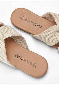 bonprix - Klapki. Kolor: beżowy #2